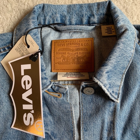 Levi’s Jean Jacket - Picture 3 of 4